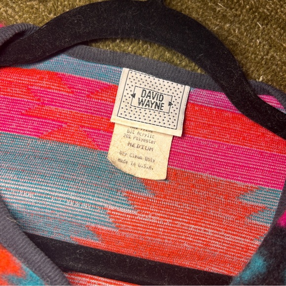 Vintage Button up Sweater David Wayne Aztec, Size Medium - Picture 5 of 5